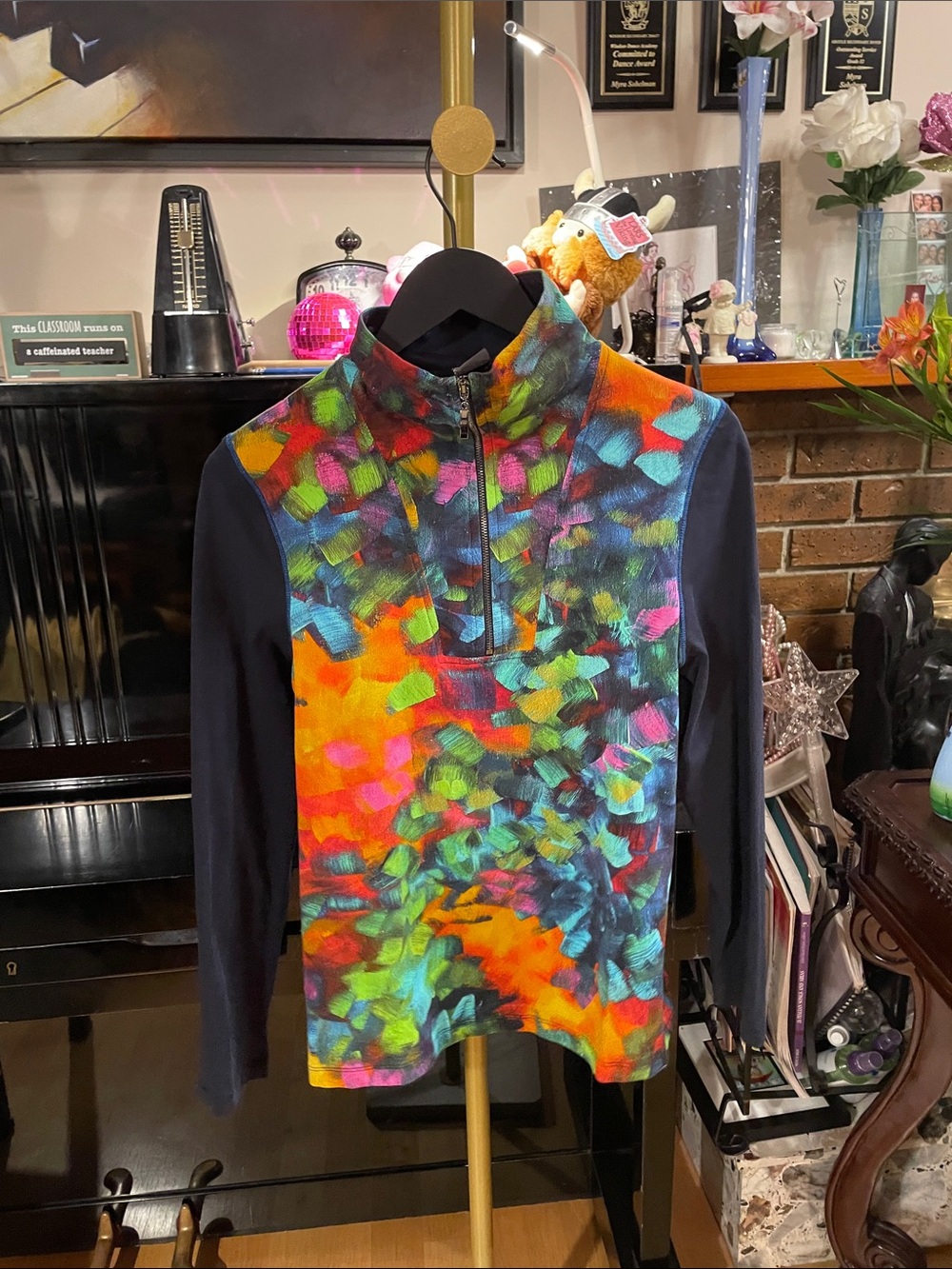 Dolcezza Simply Art  Abstract Print Half-Zip Pullover - Multicolor